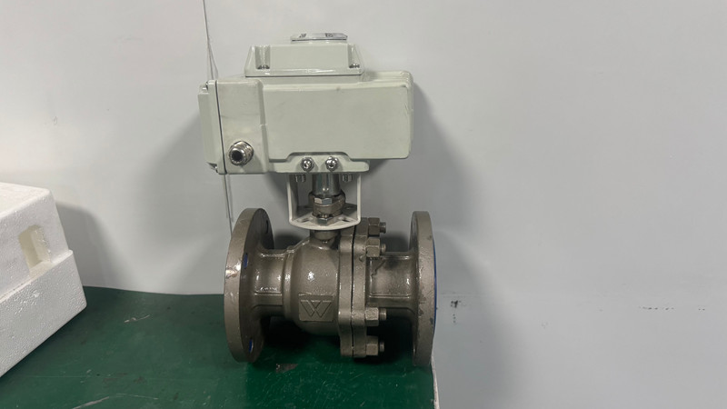 1 1/4-inch Motorized Stainless Steel Flanged Ball Valve
